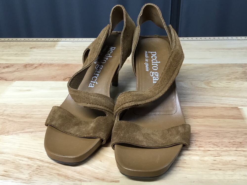 Pedro Garcia Pumps Heels Women's 6.5 Brown Suede Hook & Loop Open Toe Preppy